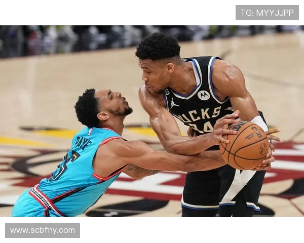 太阳迎战雄鹿巅峰对决 超巨球星争锋激烈角逐展开